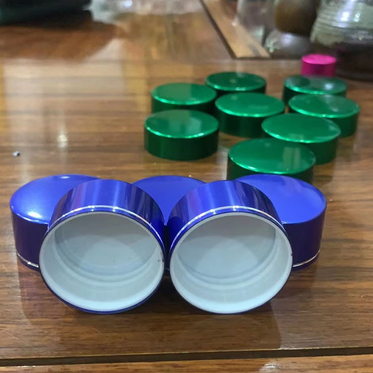 28 mm: n ruiskutuskorkit