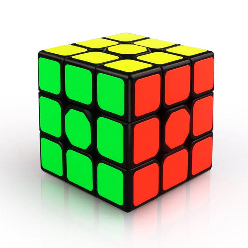Koulutuslelut (Rubikin kuutio) muovaus