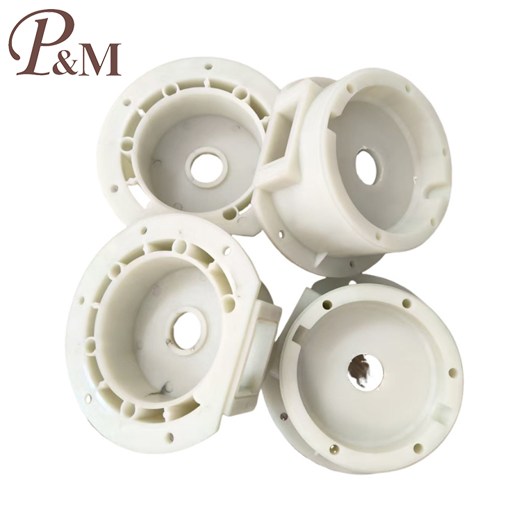 Muoviset korkit ja sulkimet valu